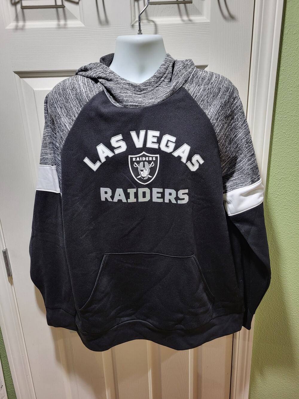 Las Vegas Raiders hoodie new with tags